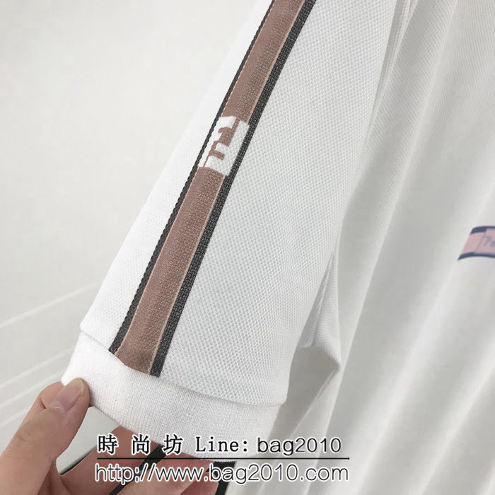 FENDI芬迪  19ss早春新款 粉色豎條FF印花logo 白色絲光珠地棉 男款Polo衫 ydi1976